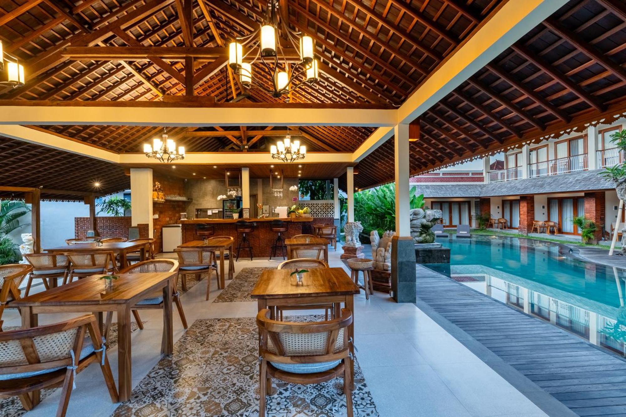 Deluxe Room with Pool View